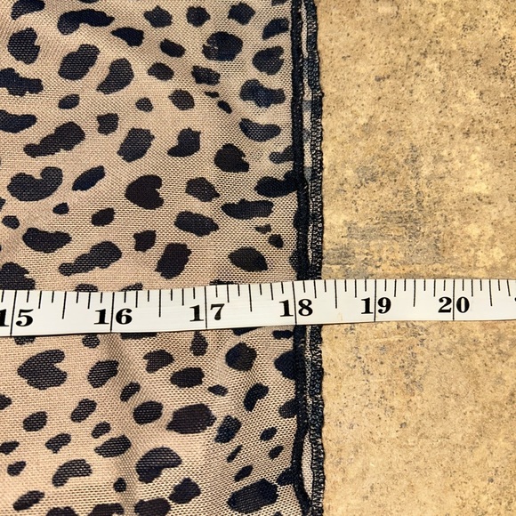 Kirious Los Angeles shirt - tan/black leopard print long sleeve sheer cropped - Picture 8 of 8